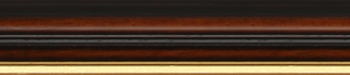 Nussbaum mit Goldkante